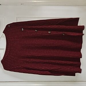 BLOOMCHIC LIGHTWEIGHT LONG SLEEVE TOP L